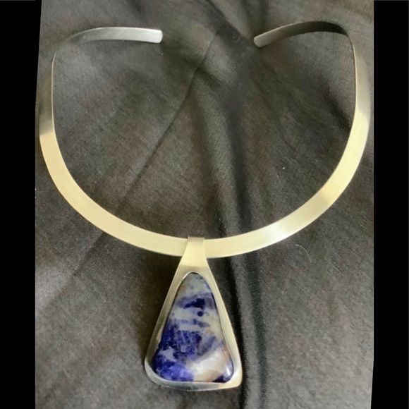 Vintage sterling silver Sodalite Pendant & Choker - Picture 4 of 12